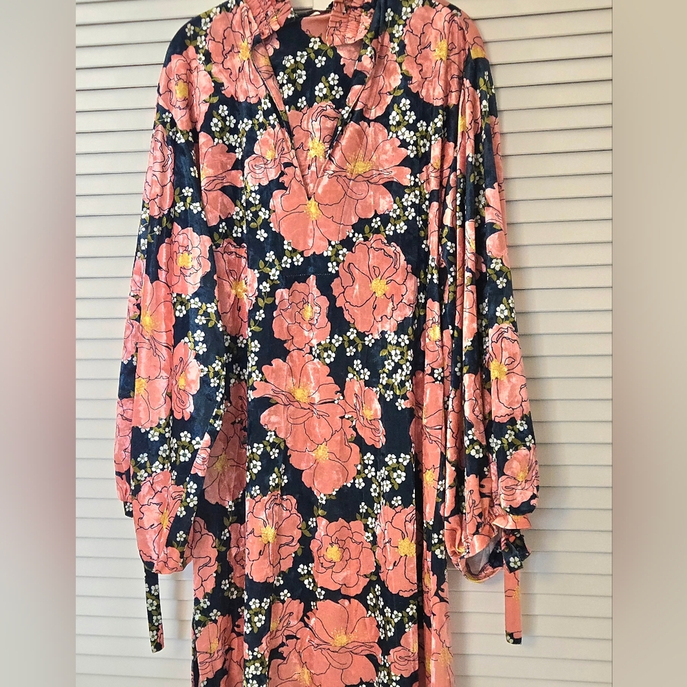 Zara Pink and Midnight Blue Floral Midi Dreas NWOT